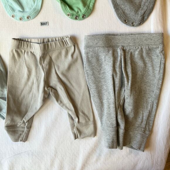 Set of 7 Cloud Island Baby Boy Shirts and Pants Long Sleeve size 0-3M Blue Gray - Picture 7 of 11